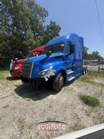 2019 FREIGHTLINER CASCADIA 6X4 T/A SLEEPER TRUCK TRACTOR