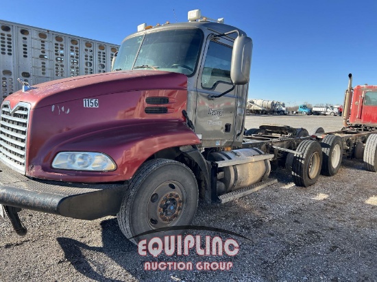 2005 MACK CXN613 6X4 T/A DAY CAB TRUCK TRACTOR