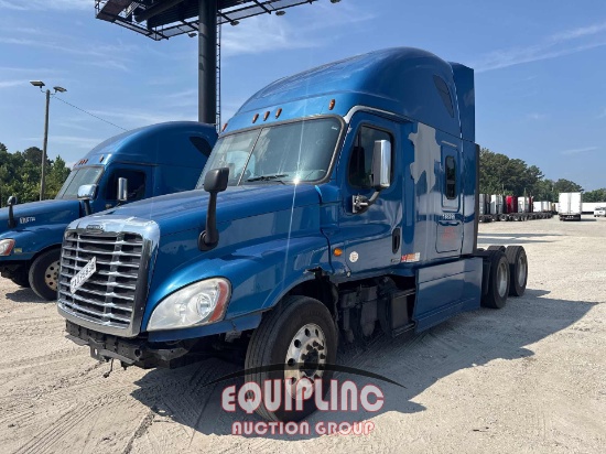 2018 FREIGHTLINER CASCADIA 6X4 T/A SLEEPER TRUCK TRACTOR