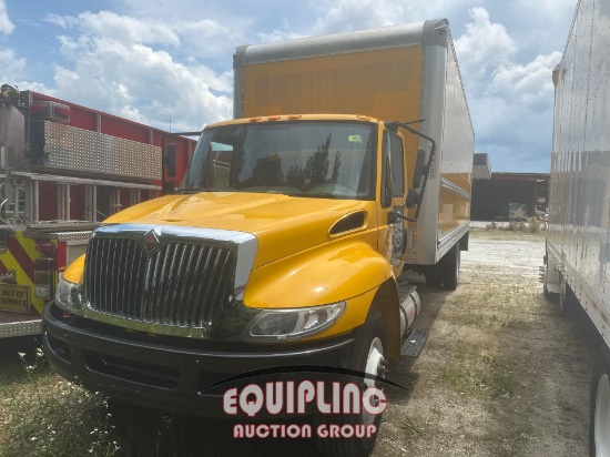 2019 INTERNATIONAL DURASTAR 4300 4X2 S/A NON CDL 26FT BOX TRUCK