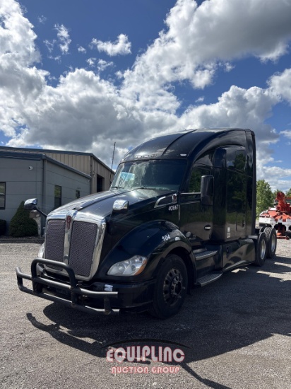 2019 KENWORTH T680 6X4 T/A SLEEPER TRUCK TRACTOR