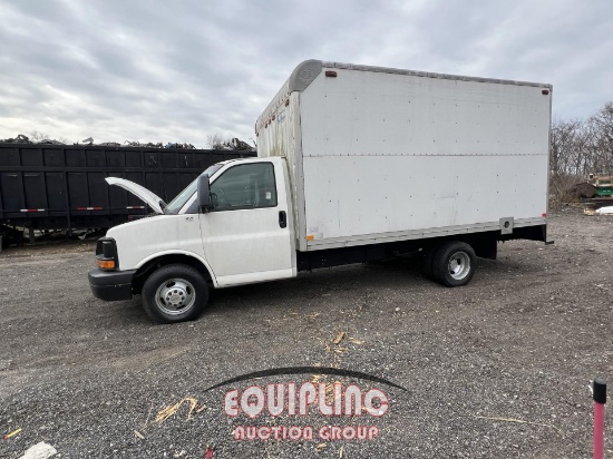 2005 CHEVROLET EXPRESS 3500 4X2 S/A 14FT BOX TRUCK