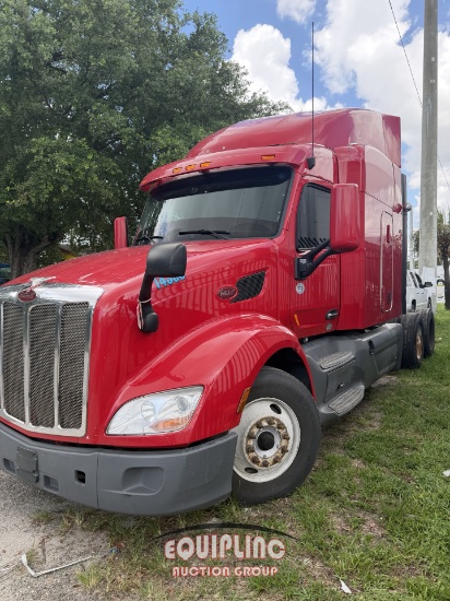 2019 PETERBILT 579 6X4 T/A SLEEPER TRUCK TRACTOR