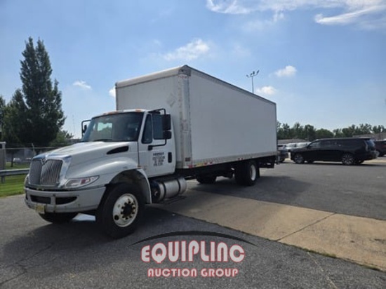 2019 INTERNATIONAL MV607 4X2 S/A 26FT NON CDL BOX TRUCK