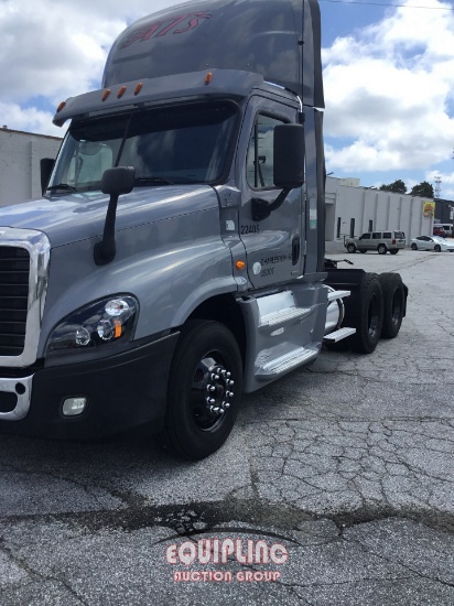 2016 FREIGHTLINER CASCADIA 6X4 T/A DAY CAB TRUCK TRACTOR