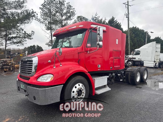 2007 FREIGHTLINER CL112 6X4 T/A MID ROOF SLEEPER TRUCK TRACTOR