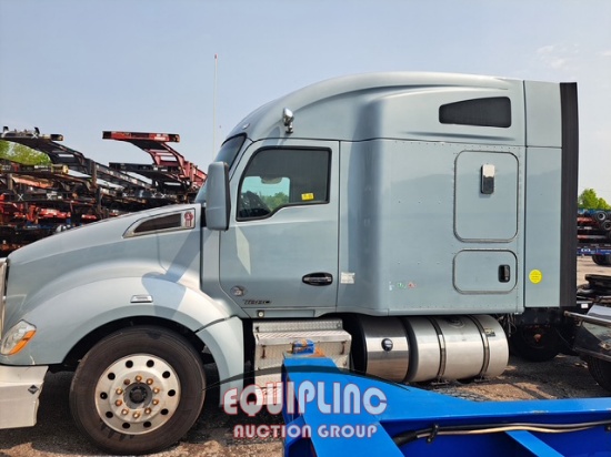 2018 KENWORTH T680 T/A SLEEPER TRUCK