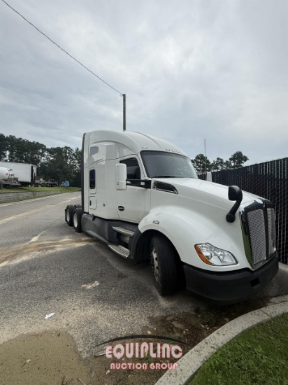 2018 KENWORTH T680 6X4 T/A SLEEPER TRUCK TRACTOR