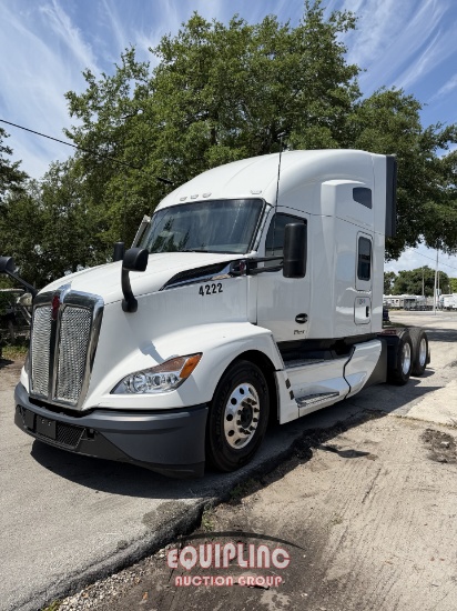 2023 KENWORTH T680 6X4 T/A SLEEPER TRUCK TRACTOR