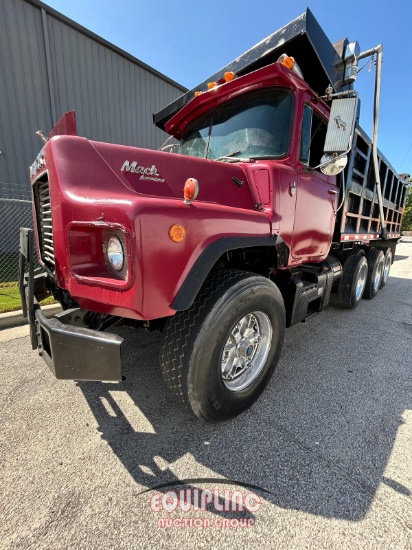 1989 Mack Dm Dump Truck