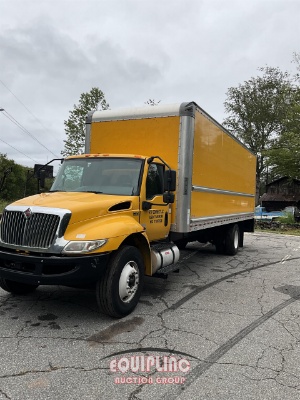 2021 International Mv607 4x2 S/A 26ft Non CDL Box Truck