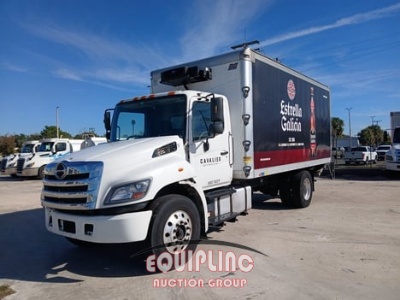 2019 Hino 268 4x2 S/A 26ft Refrigerated Box Truck