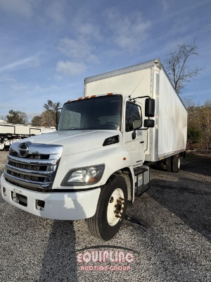 2019 Hino 268 4x2 S/A 26ft Box Truck