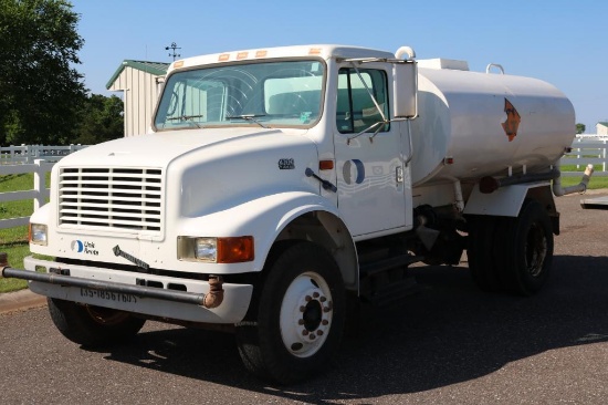 1998 International 4700 T444E water truck