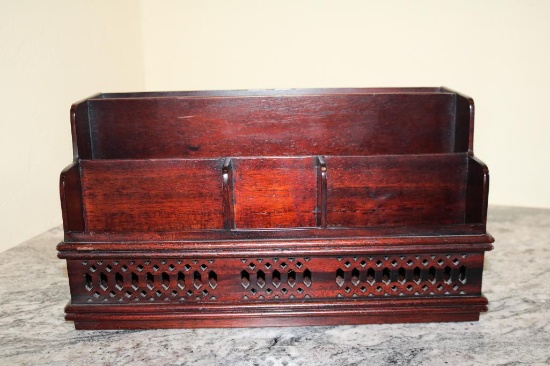 Desk file holder