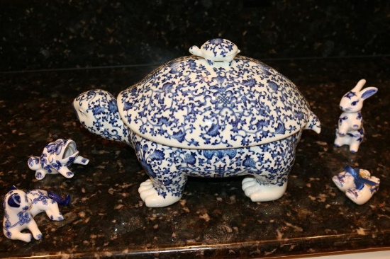 5-piece ceramic set with frog, puppy, rabbit, pair of shoes, and large turtle with cover/top