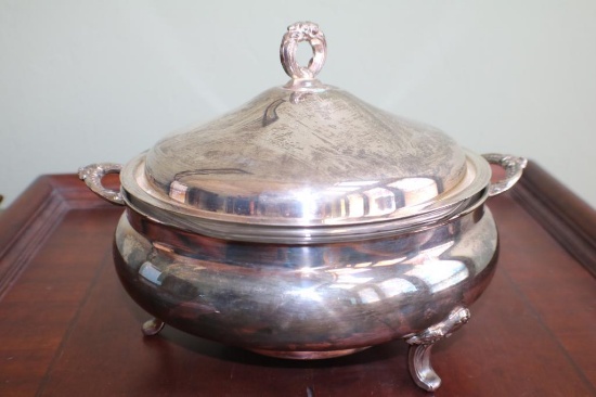Silver pot with lid