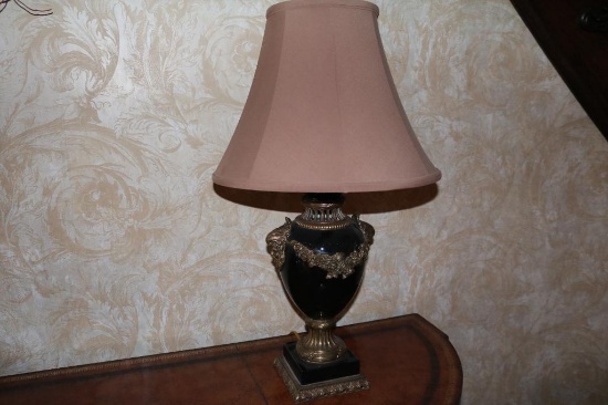 Decorative lamp with shade