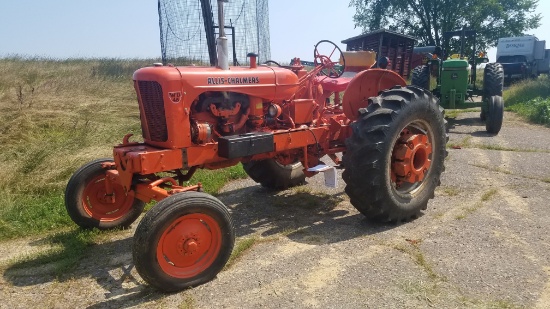 Allis Chalmers WD45 s/n: D230530 1957. Spent most of it's life on this farm