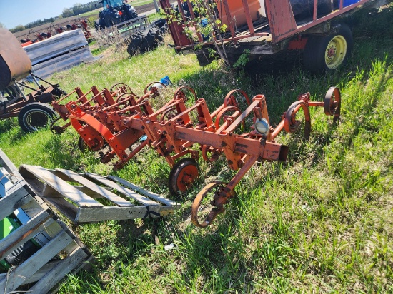 Allis Chalmers 4 row cultivator