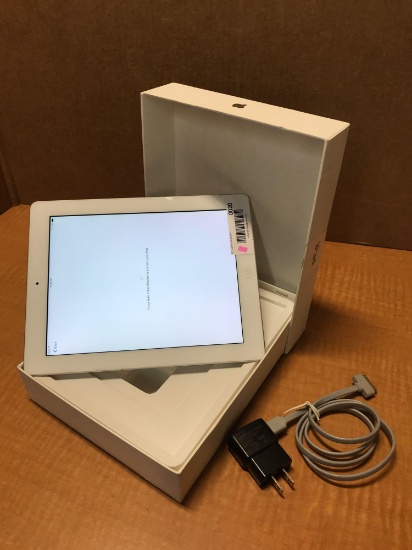APPLE iPad 3rd Gen A1416 MC705LL/A WiFi BT 16GB 1GB RAM 9.7" Tablet Computer