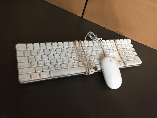 Apple Wired USB Keyboard and Mouse
