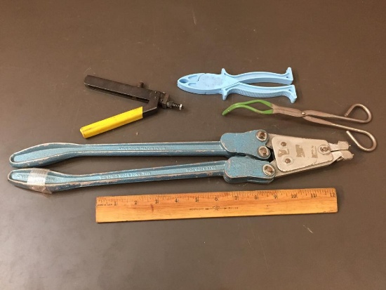 Assorted Lab Tools 4pcs