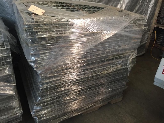 Pallet of Pallet Shelving Shelf Wire Racks approx 40.pcs