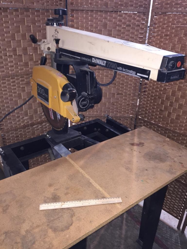 Contractor's Dewalt 7790 with Lectrostop Radial Arm Saw | Industrial  Machinery & Equipment | Online Auctions | Proxibid