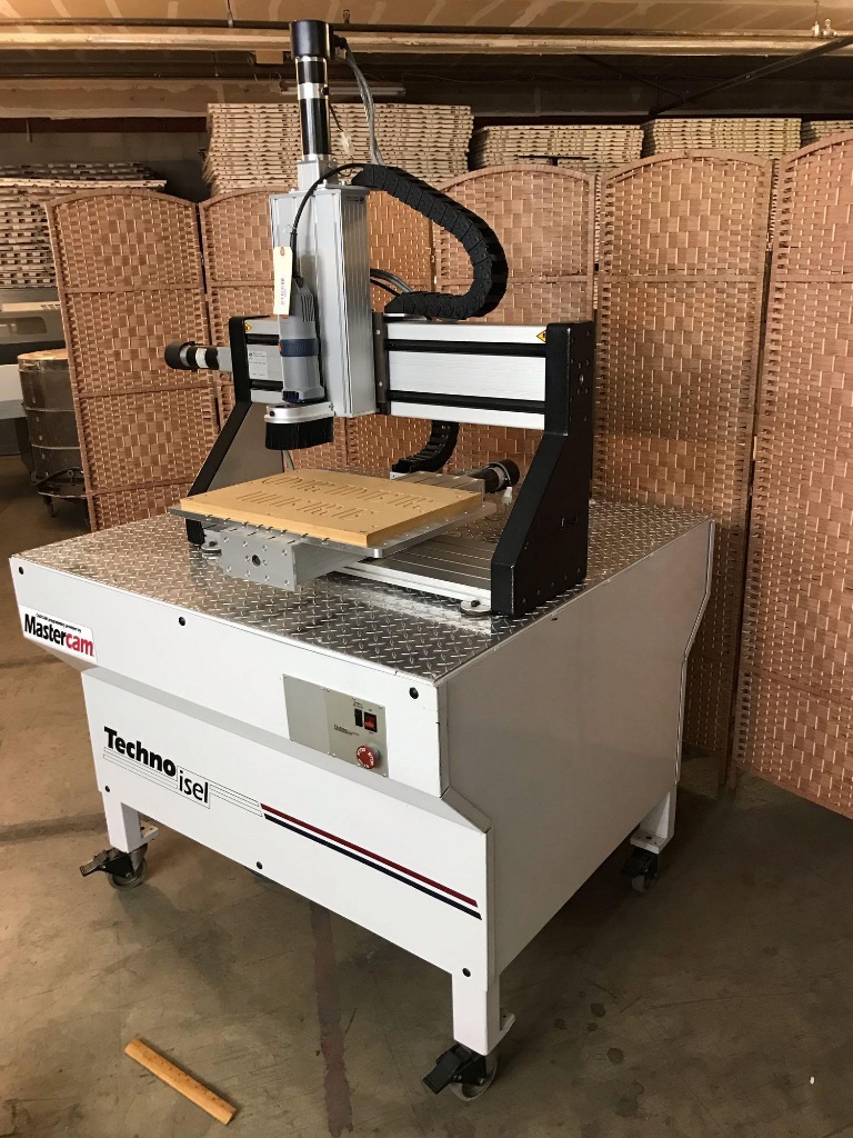 Techno Isel 3 Axis CNC Router Engraving Mill Table MasterCam | Industrial  Machinery & Equipment | Online Auctions | Proxibid