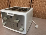 Kenmore 4 Slice Toaster with Dual Controls