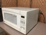 General Electric GE JES2051DN2WW Countertop Carousel Microwave Oven