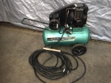 Grainger SpeedAire 4B228D 10 SCFM 20 Gallon Portable Air Compressor
