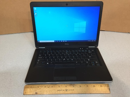 Dell Latitude E7440 14" LCD Intel Core i5 1.9GHz 4GB 128GB Wifi Windows 10 Pro Laptop Computer