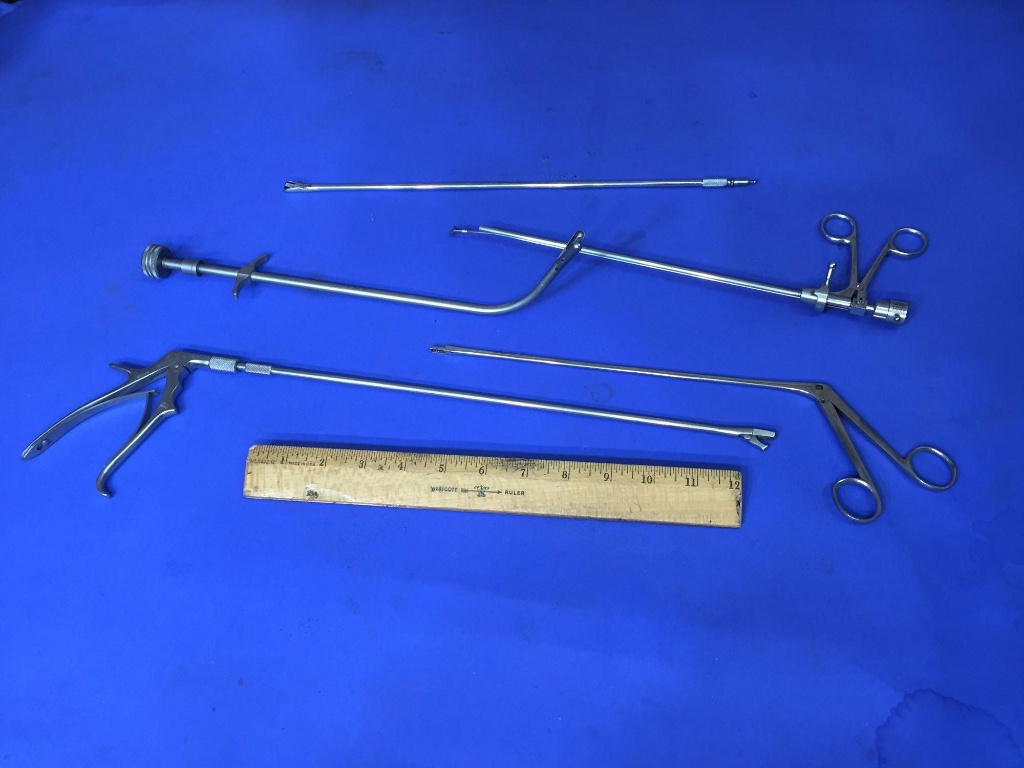 Surgical Instruments / V.Mueller GU 8390 Prostatic Tractor - 5 pcs |  Industrial Machinery & Equipment Medical & Lab Equipment Medical Equipment  | Online Auctions | Proxibid