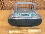 Sony CFD-S01 CD Radio Cassette Recorder Boombox AM/FM