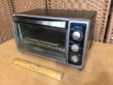 Black+Decker TO1675B 1500W / 6-Slice Convection Toaster Oven