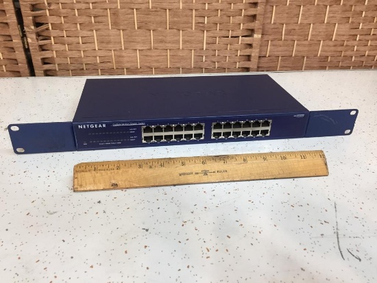 Netgear Prosafe JGS524 Gigabit Network Switch 24 ports