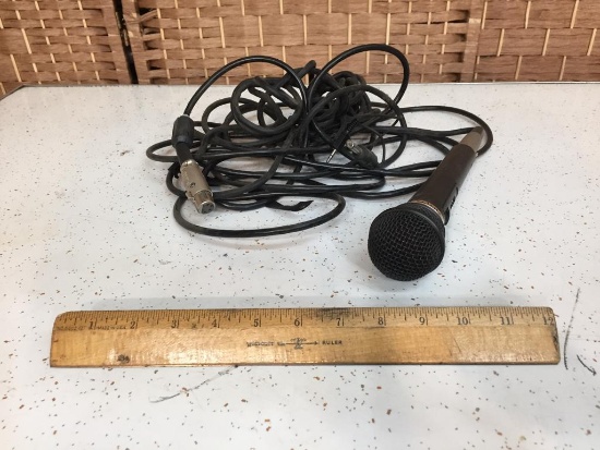 Nava XLR Type Microphone with Cables/Dynamic Uni-Directional