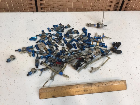 Assorted Pneumatic Parts Tube Connectors