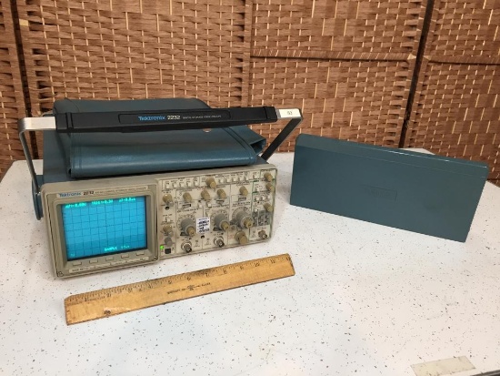 Tektronix 2232 100MHz 2 Channel DSO Digital Storage Oscilloscope