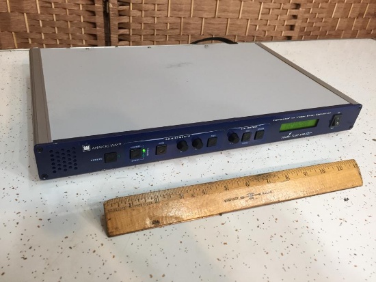 Analog Way Studio Scan XTD825 VGA Computer to Video Scan Converter