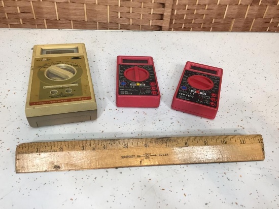CircuitMate CM20A Capacitance Meter & Cen-Tech Digital Multimeters - 3pcs