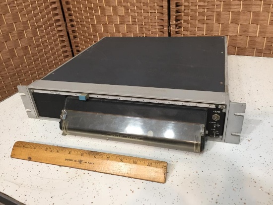 Hewlett Packard HP Agilent 7123A Portabe Chart Recorder