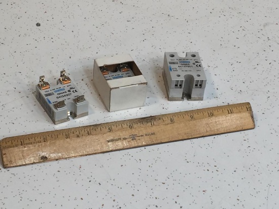 Crouzet GNA5 84137901 & 84134907 Solid State Relays 10A 24-280VAC DC & AC Control - 3pcs