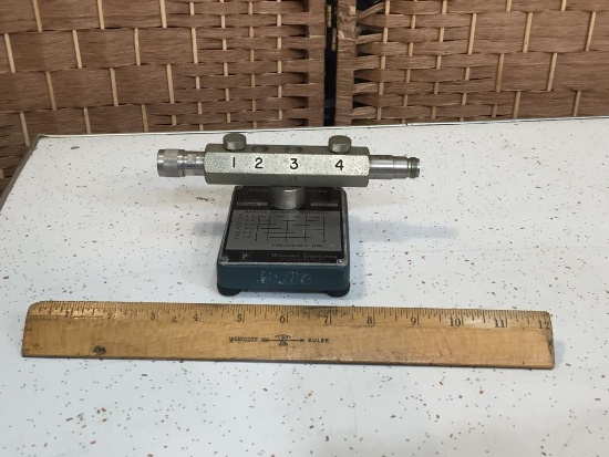 Weinschel DS109L Double Stub Tuner Base / Transmission Line Tuner