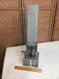 Cembre PNB-1 Pneumo-Hydraulic Industrial Crimping Machine