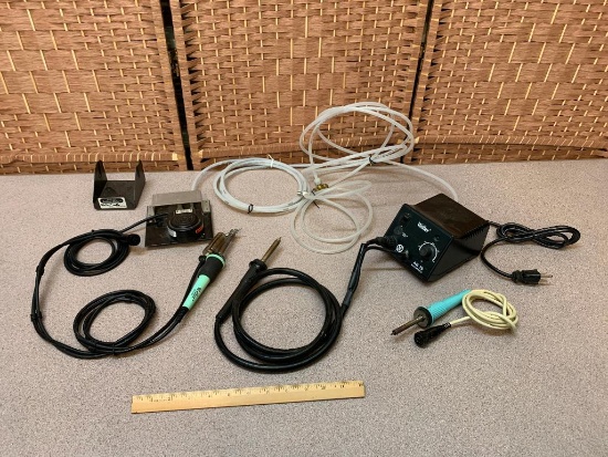 Weller AG-75 AntiStatic Hot Air Station with Weller Foot Air Valve & 2 Soldering Irons
