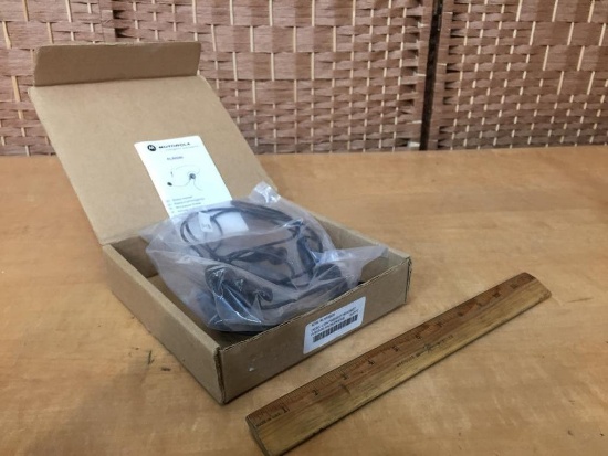 Motorola RLN5580 Breeze Headset - NEW