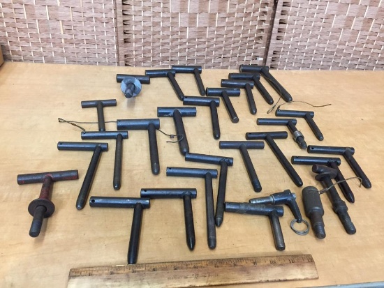 Lot of Locking Pins 21lbs